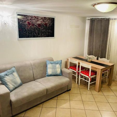 Casa Dei Fiori 2 Apartment Somma Lombardo Ngoại thất bức ảnh