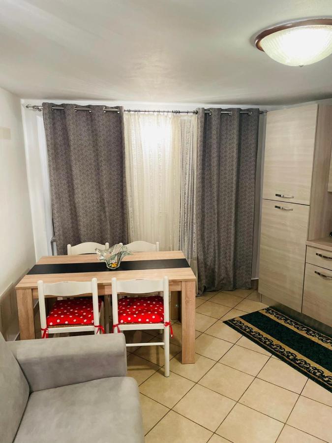 Casa Dei Fiori 2 Apartment Somma Lombardo Ngoại thất bức ảnh